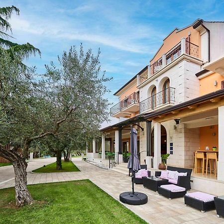 רוביני Villa Dobravac Wine Estate מראה חיצוני תמונה
