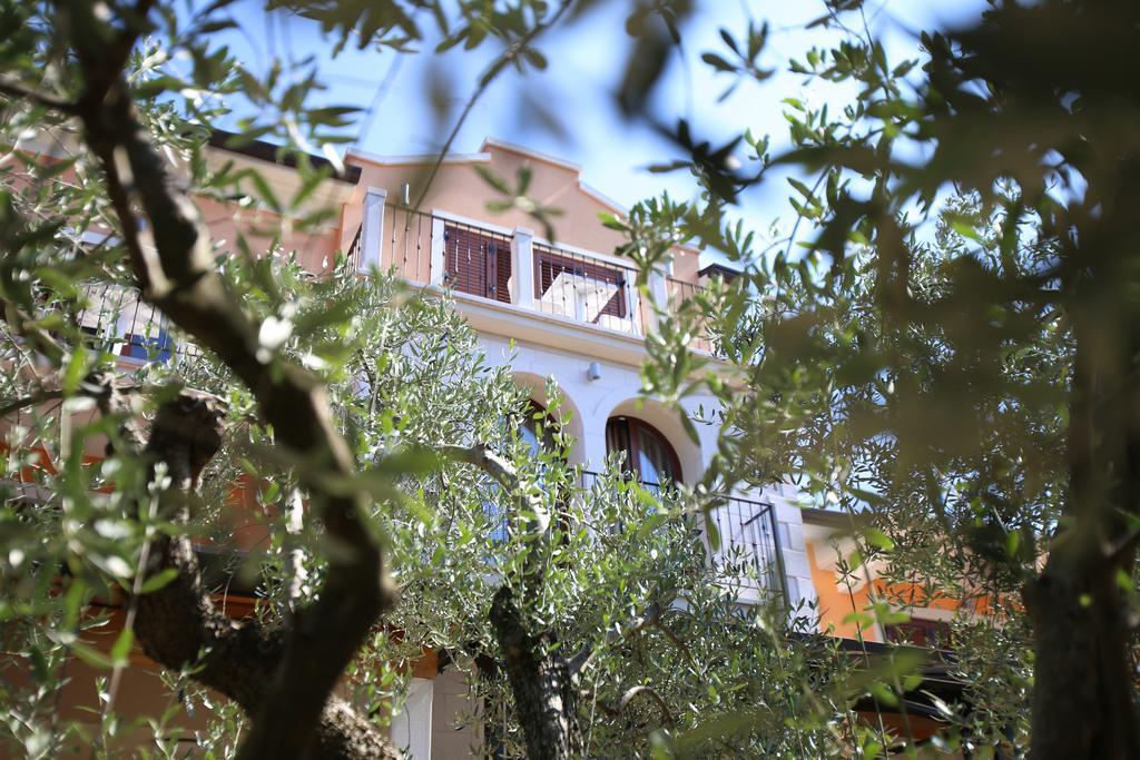 רוביני Villa Dobravac Wine Estate מראה חיצוני תמונה