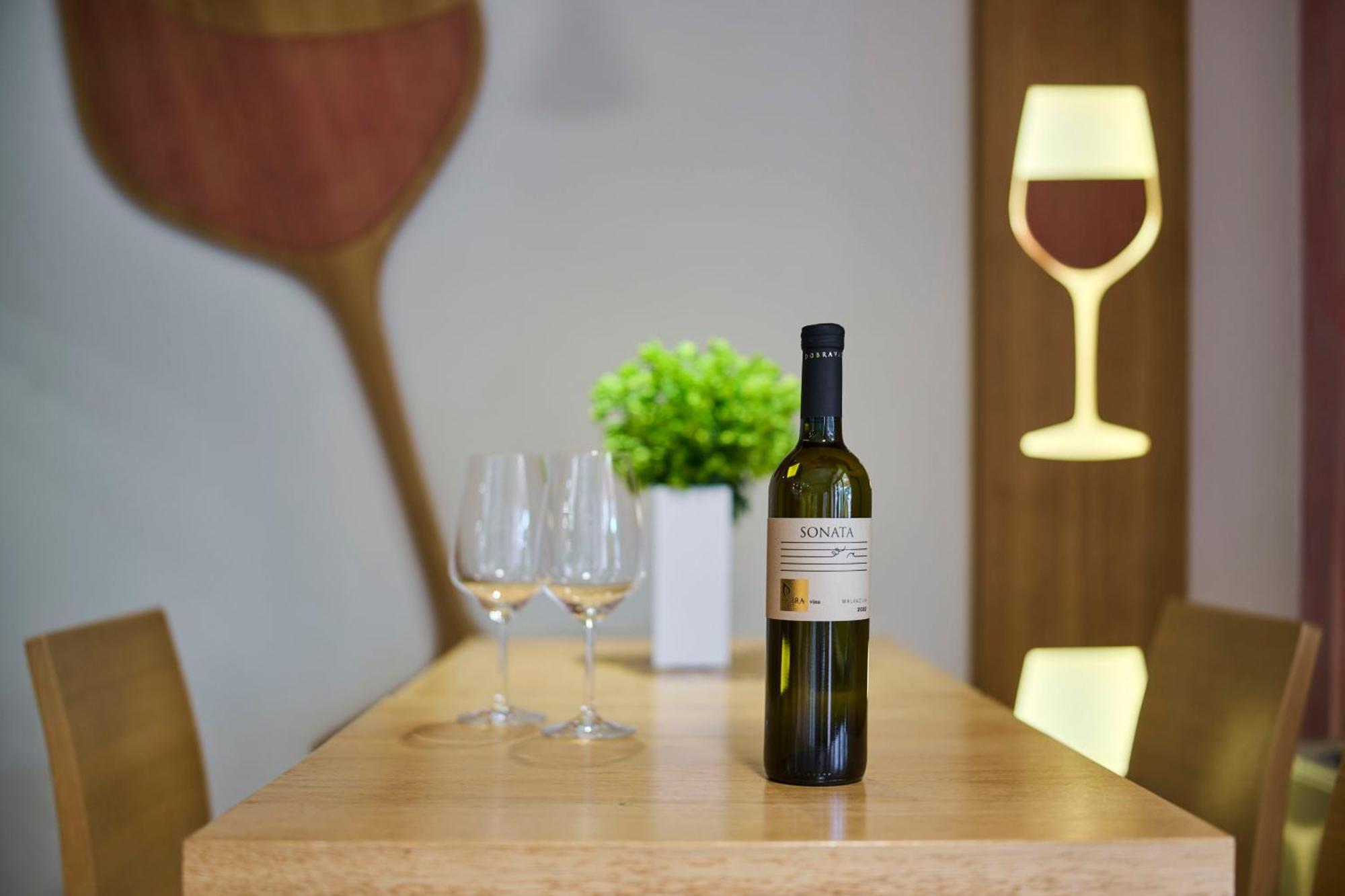 רוביני Villa Dobravac Wine Estate מראה חיצוני תמונה
