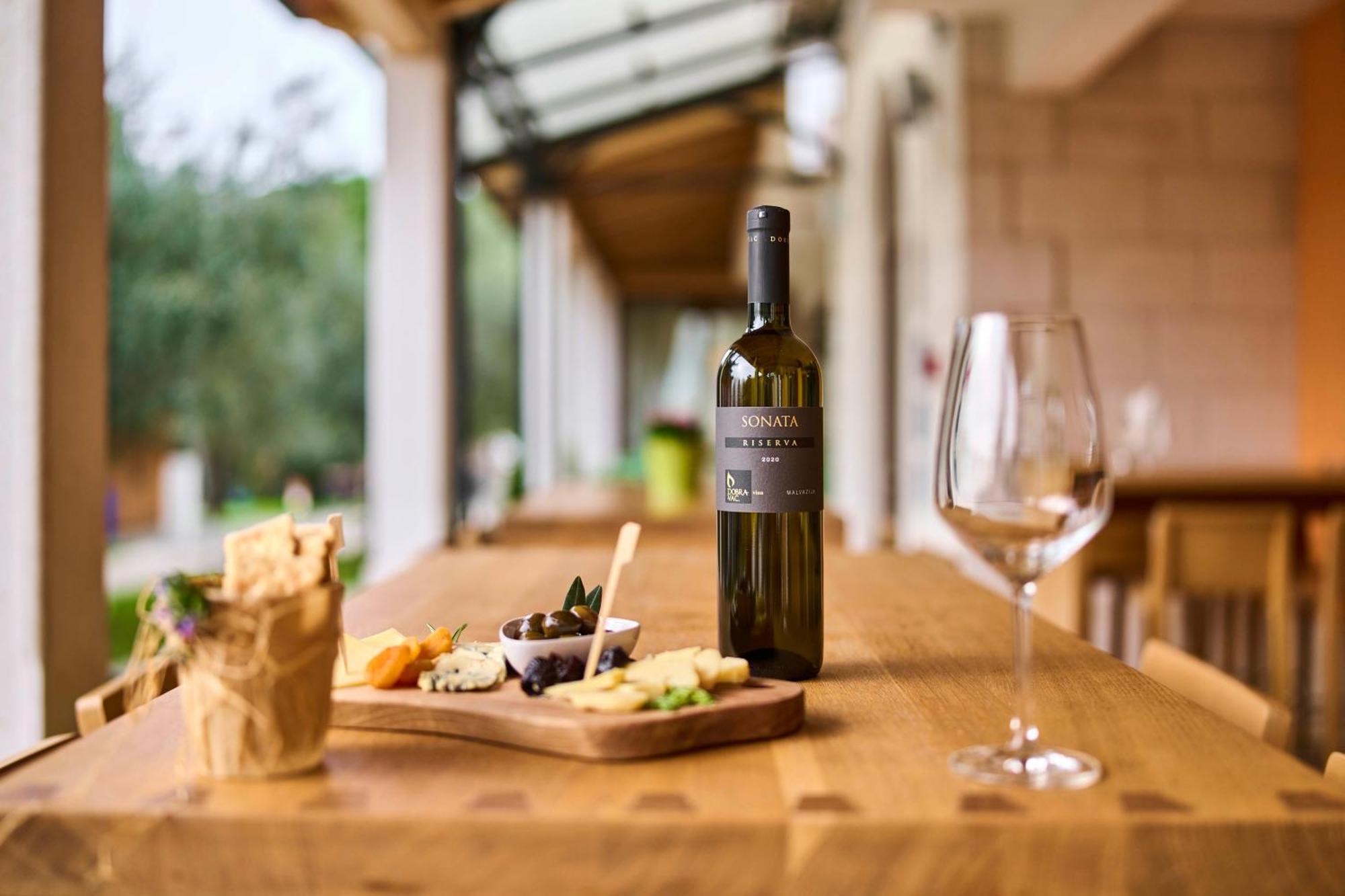 רוביני Villa Dobravac Wine Estate מראה חיצוני תמונה
